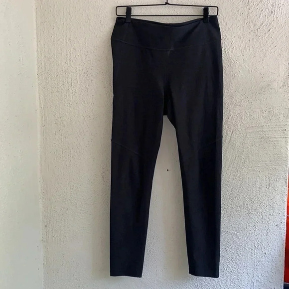 Outdoor Voices TechSweat Core 3/4 Legging Size Large - Picture 2 of 8